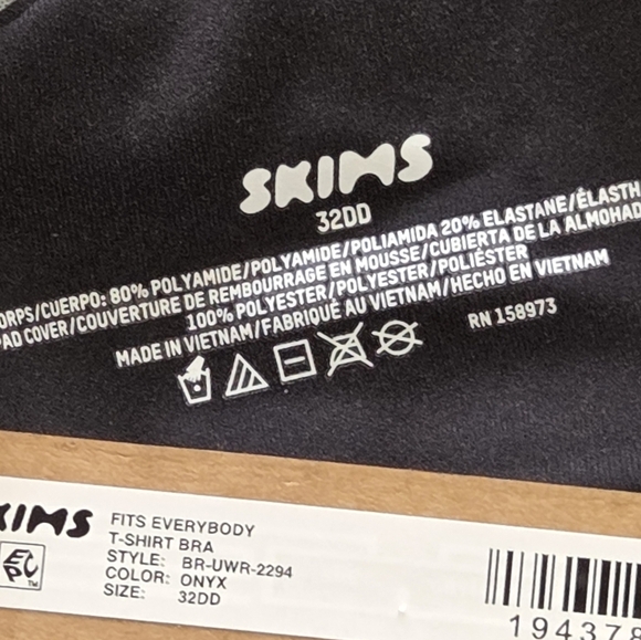 Skims FITS EVERYBODY TSHIRT BRA Onyx Black 32DD NWT - Picture 3 of 3